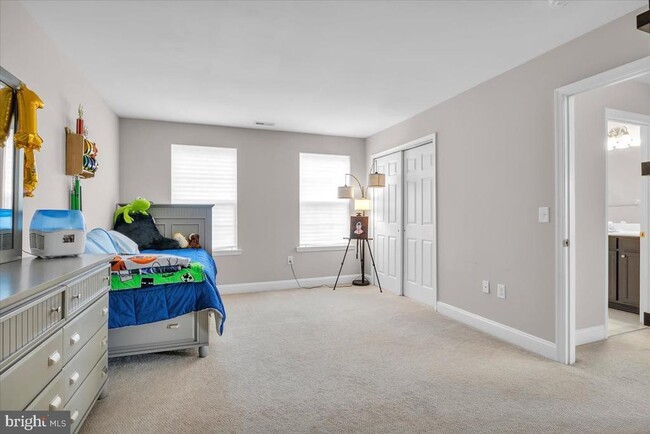 Building Photo - 507 Lexington Mews