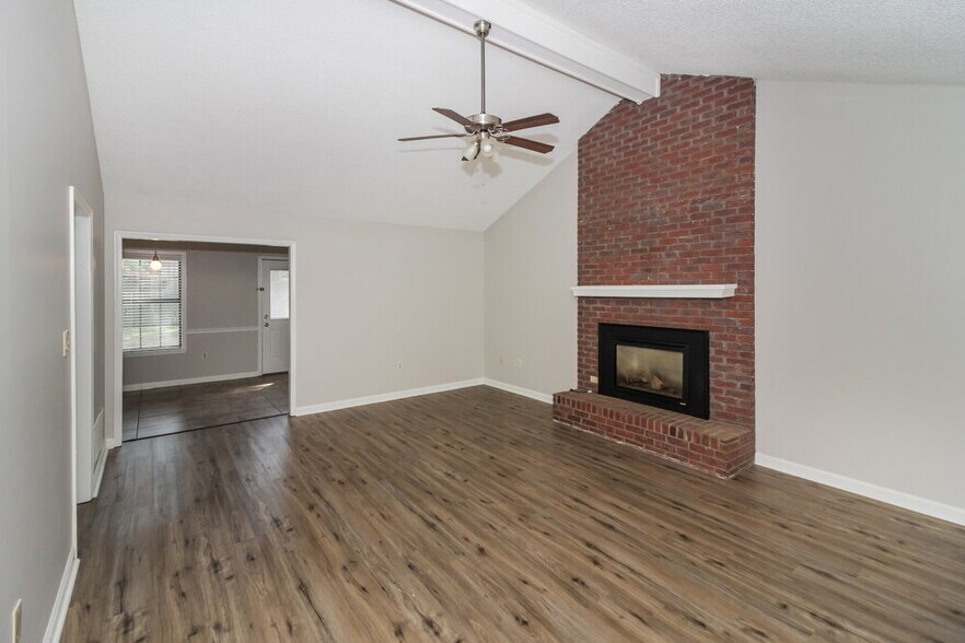 Building Photo - 7352 Alexander Rd