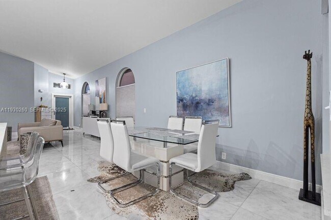 Building Photo - 6952 NW 27th Ct