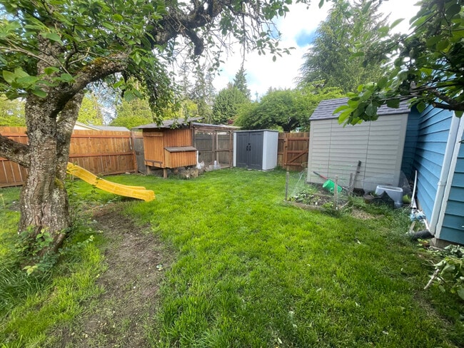 Building Photo - 11231 SE 323rd St
