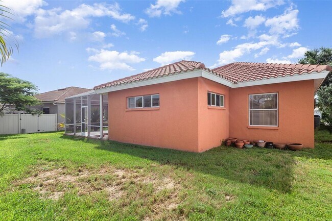 Building Photo - 7118 42nd Ct E