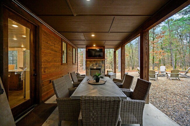 Building Photo - 295 Apple Rdg Ln