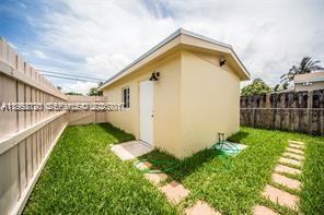 Building Photo - 1748 NE 180th St