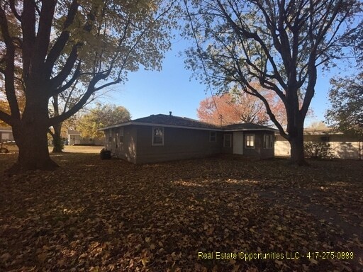 Building Photo - 126 N Maplewood Ave