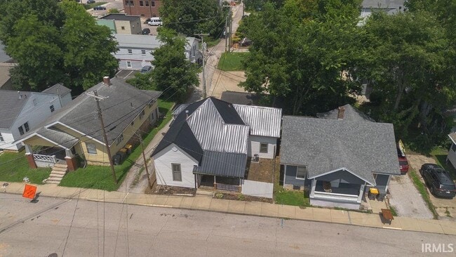 Building Photo - 317 E Smith Ave