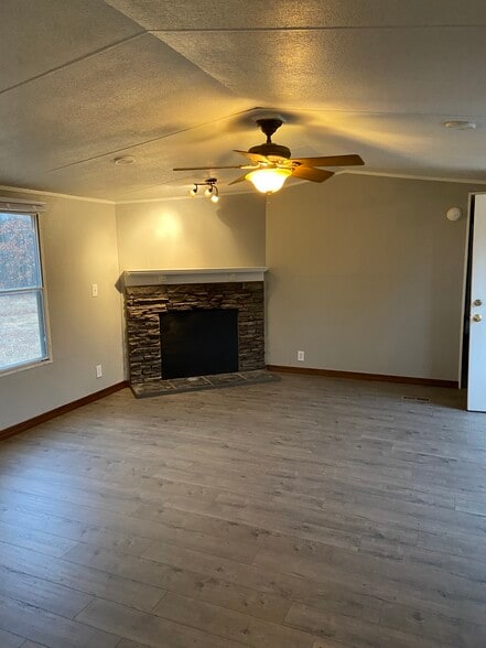 Building Photo - 14855 E Etowah Rd