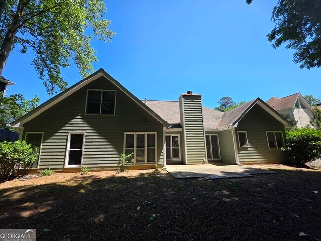 Building Photo - 136 Santolina Park