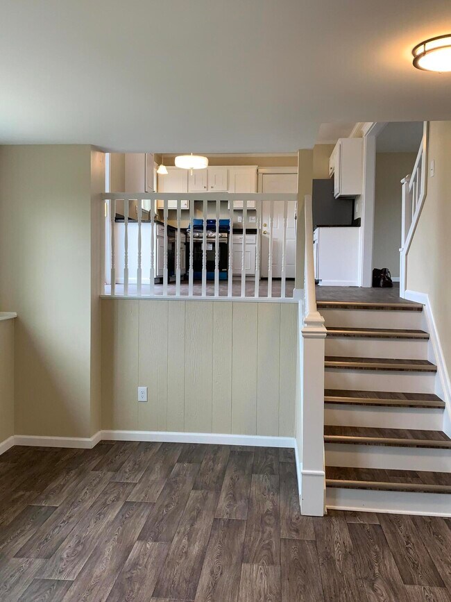 Building Photo - 41427 Larimore Ln