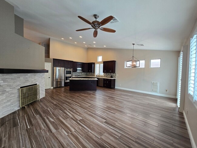 Building Photo - Unique Summerlin Home!