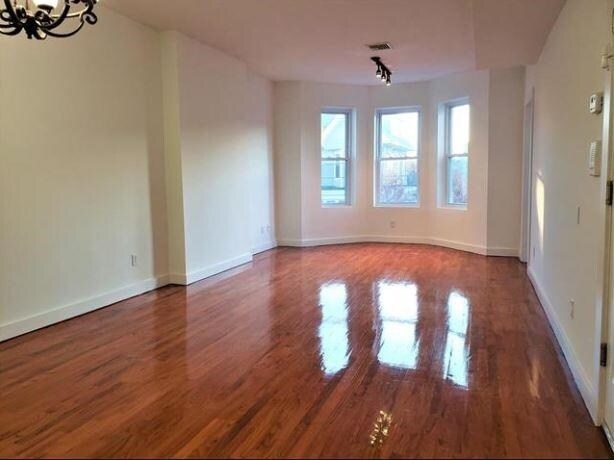 Building Photo - 6 50th St