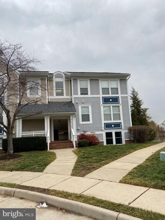 Building Photo - 20590 Cornstalk Terrace