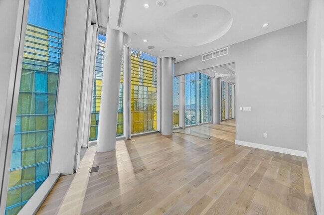 Building Photo - 3726 S Las Vegas Blvd