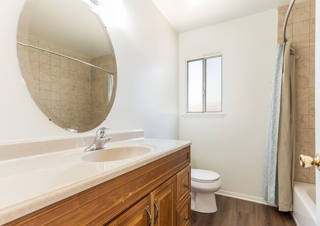 Building Photo - Charming 4-bedroom Single Story Newbury Park Home