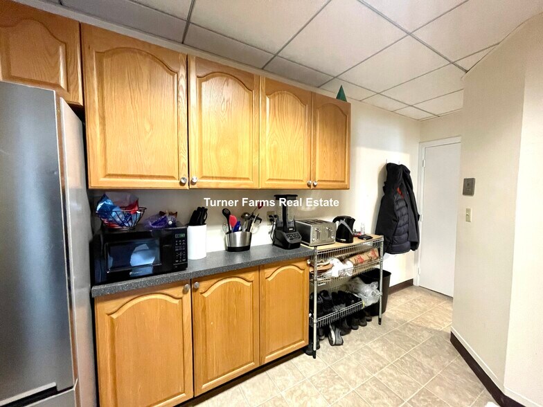 Building Photo - 60 Walden St