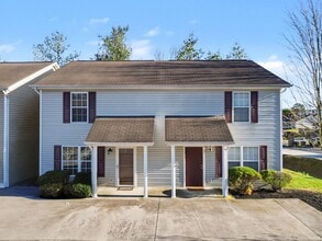 Building Photo - Knoxville 37912 - 2 bedroom 1.5 bath condo - call Jean Chung 865-386-1022