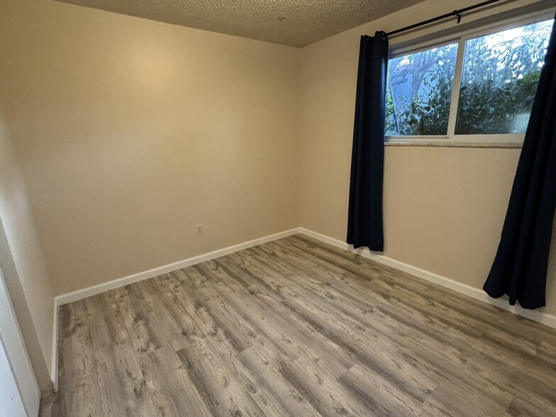 Building Photo - 16259 W 10th Ave