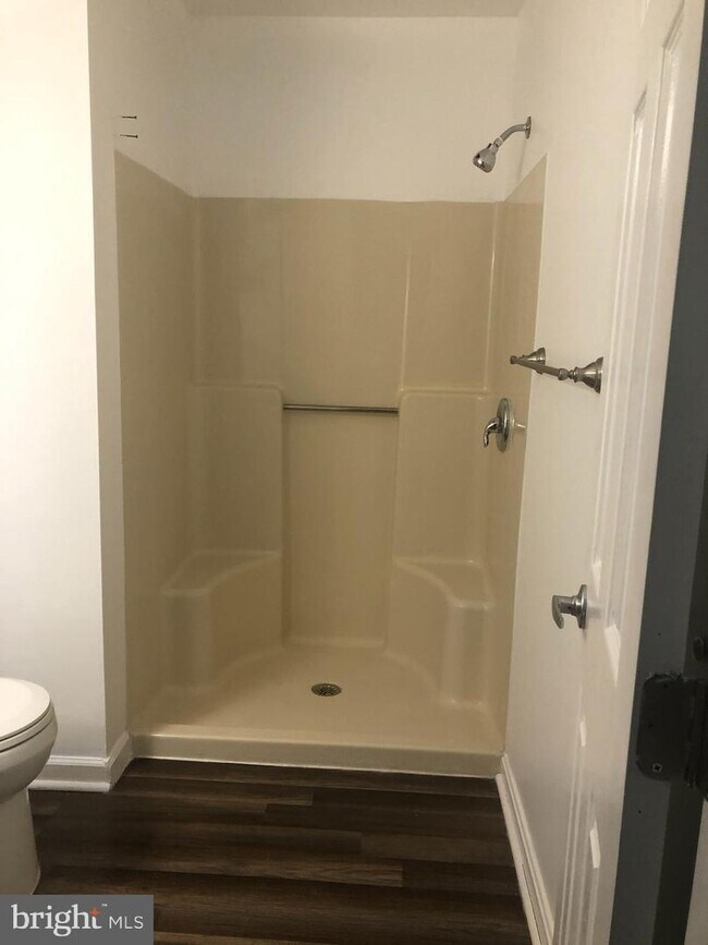 Building Photo - 114-7 Timberlake Terrace