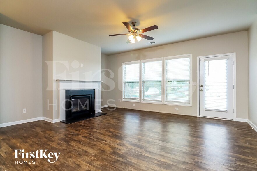 Building Photo - 3404 Baylor Cir