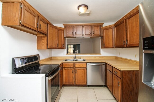 Building Photo - 7493 Pebble Beach Rd