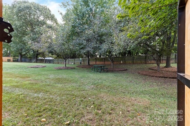 Building Photo - 8122 Village Harbor Dr