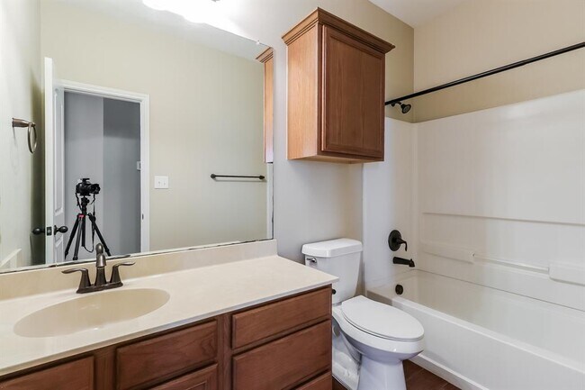 Building Photo - 1428 Muirfield Bend Dr