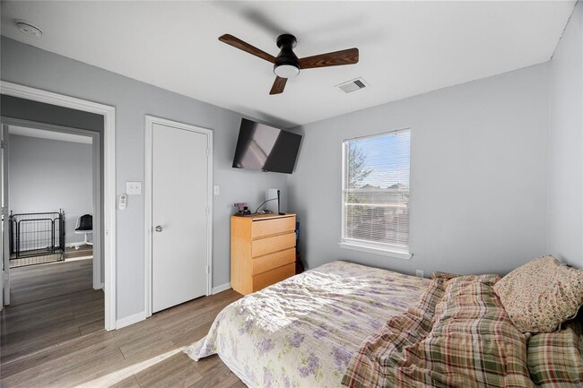 Building Photo - 14907 Aberdeen Meadow Lane