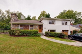 Building Photo - Furnished, Detached Home in Bethesda Alta ...