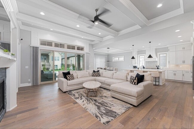 Building Photo - 6096 Deer Bluff Pl