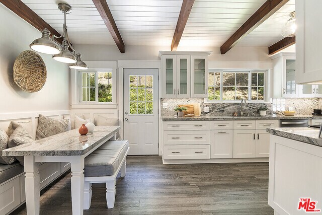 Building Photo - 3908 Las Flores Canyon Rd