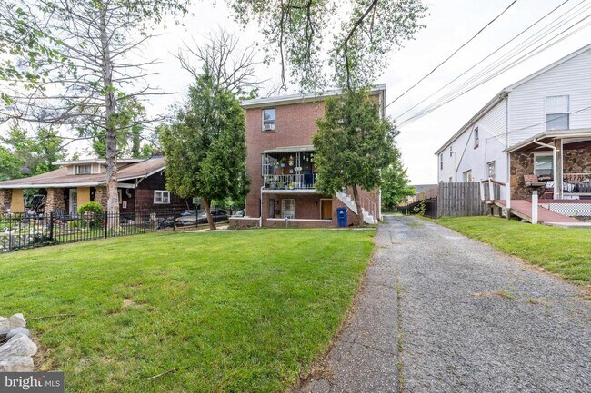 Building Photo - 5634 Purdue Ave