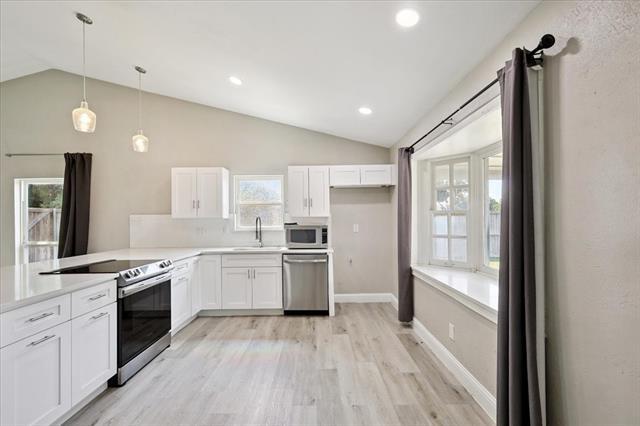 Building Photo - 7905 Hook Dr