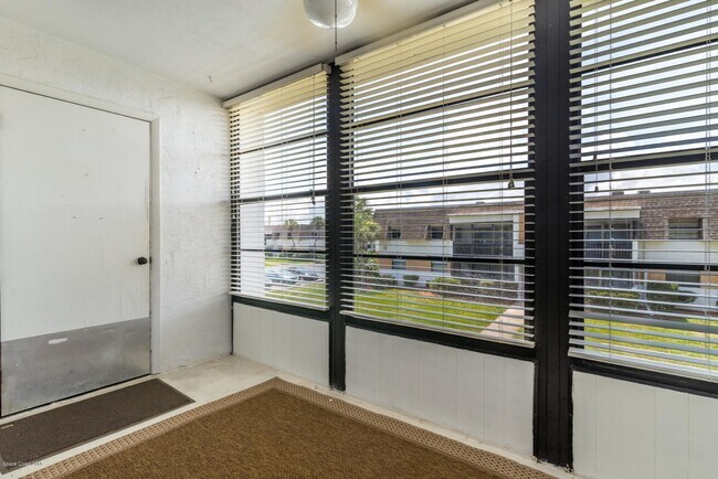 Balcony - 2700 N Highway A1A