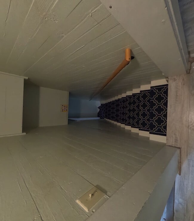 Building Photo - 4 bedroom, 2 bath house located in Downtown Stayton, OR