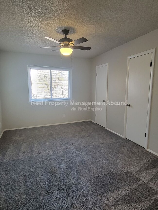 Building Photo - 6724 S Lewis Ave