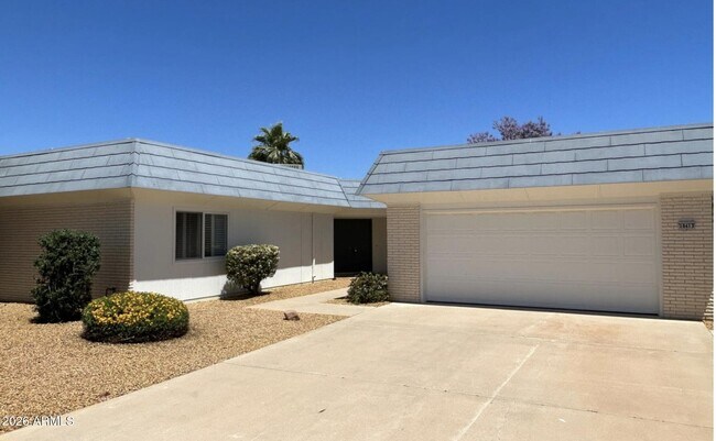 Building Photo - 18413 N Welk Dr