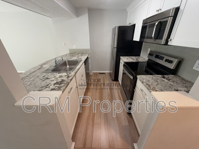 Building Photo - 9430 Aspen Grove Ln