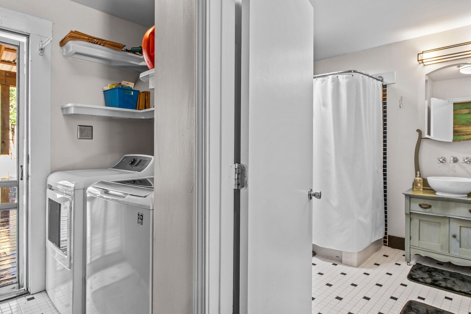 Building Photo - 133 Lenoir Ave