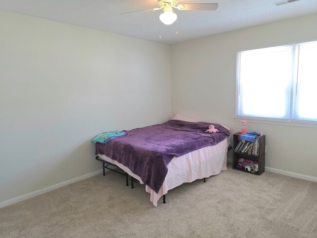 Building Photo - Move In Ready 3 Bedroom Ranch!