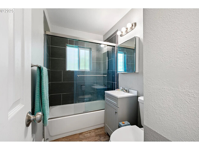 Building Photo - 1472 Wilson Ct