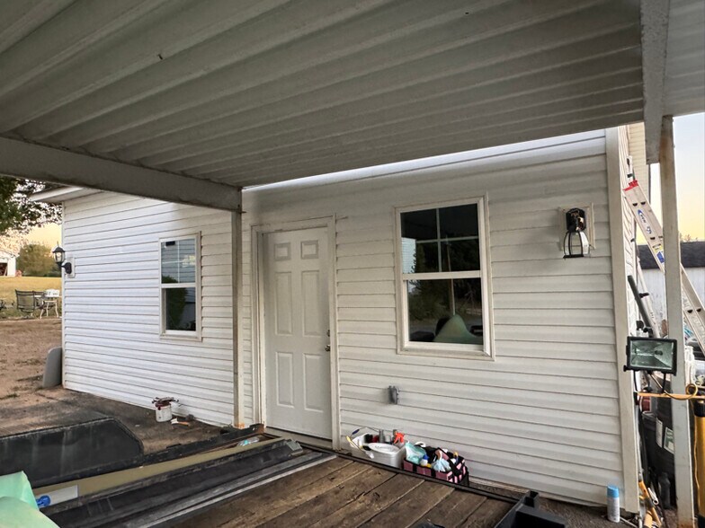 Building Photo - 1203 Bethpage Rd