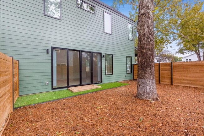 Building Photo - 1116 Walton Ln