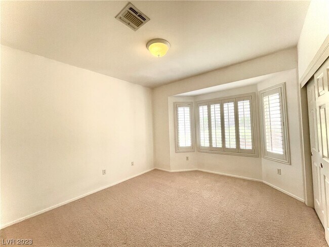 Building Photo - 2741 Hartwick Pines Dr