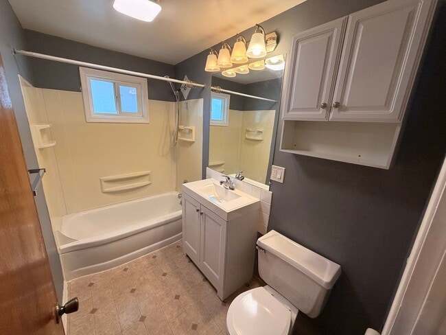 Building Photo - 3106 N Lidgerwood St