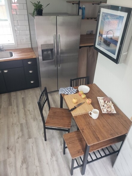 Building Photo - 1332 Sandia Ave