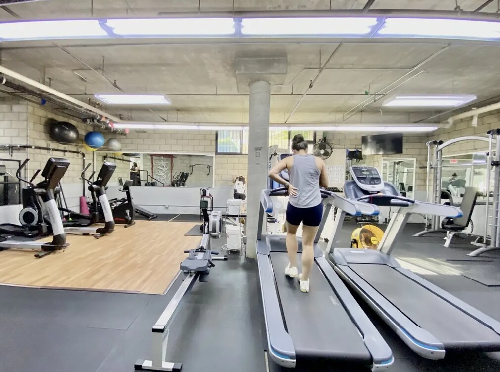 Building Photo - 222 S Central Ave