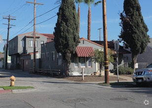 Building Photo - 2492-2498 Pasadena Avenue
