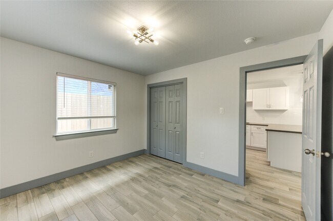 Building Photo - 3112 Wentworth St