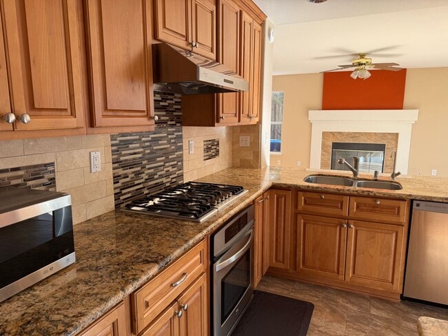 Building Photo - 212 Montevideo Cir