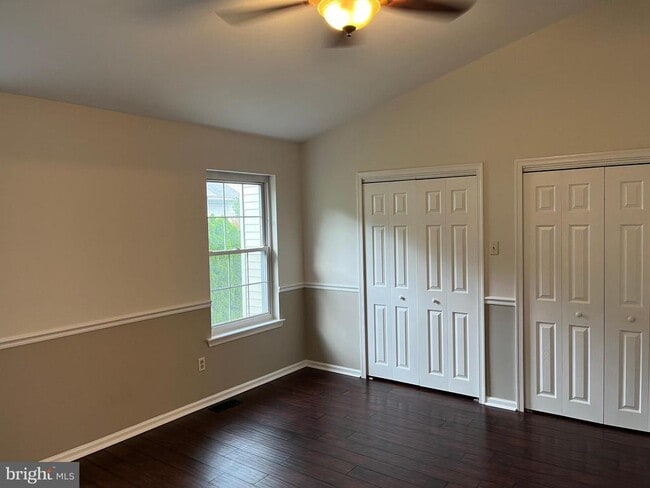 Building Photo - 32 Wyckwood Ct