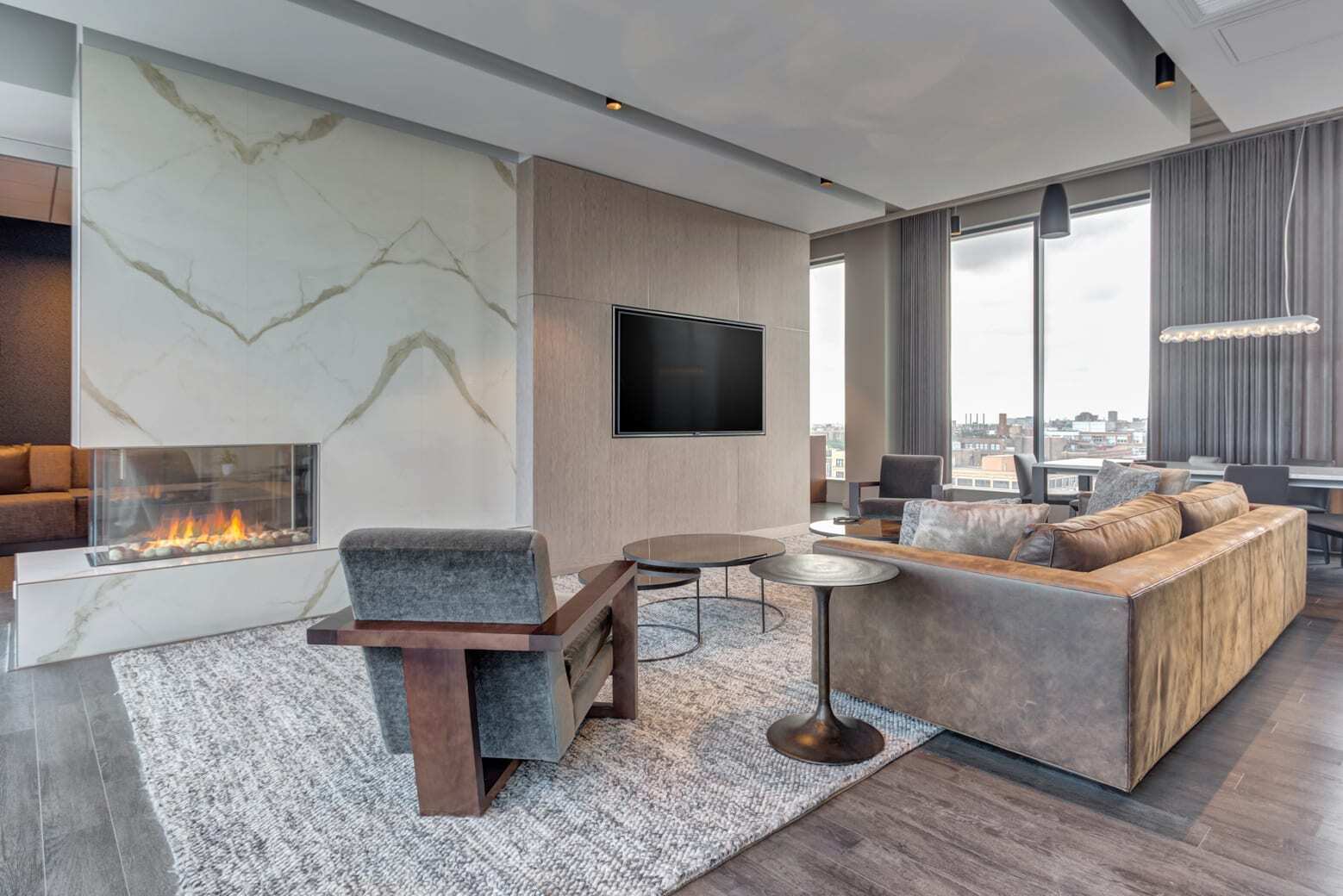 Building Photo - 848 W Van Buren St